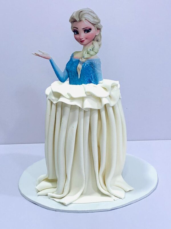 Frozen's Elsa Dream Cake